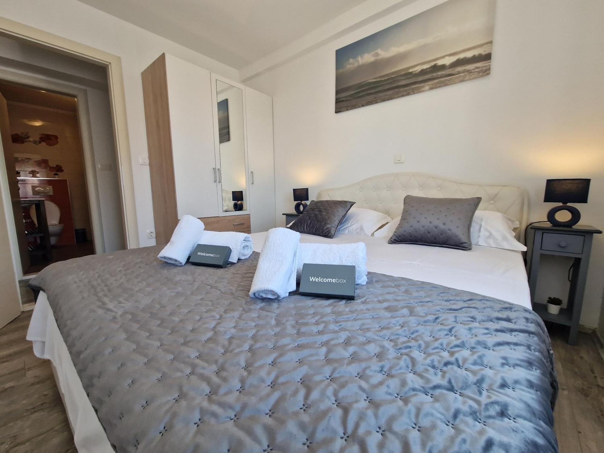 Apartments Mb Kastela Bagian luar foto