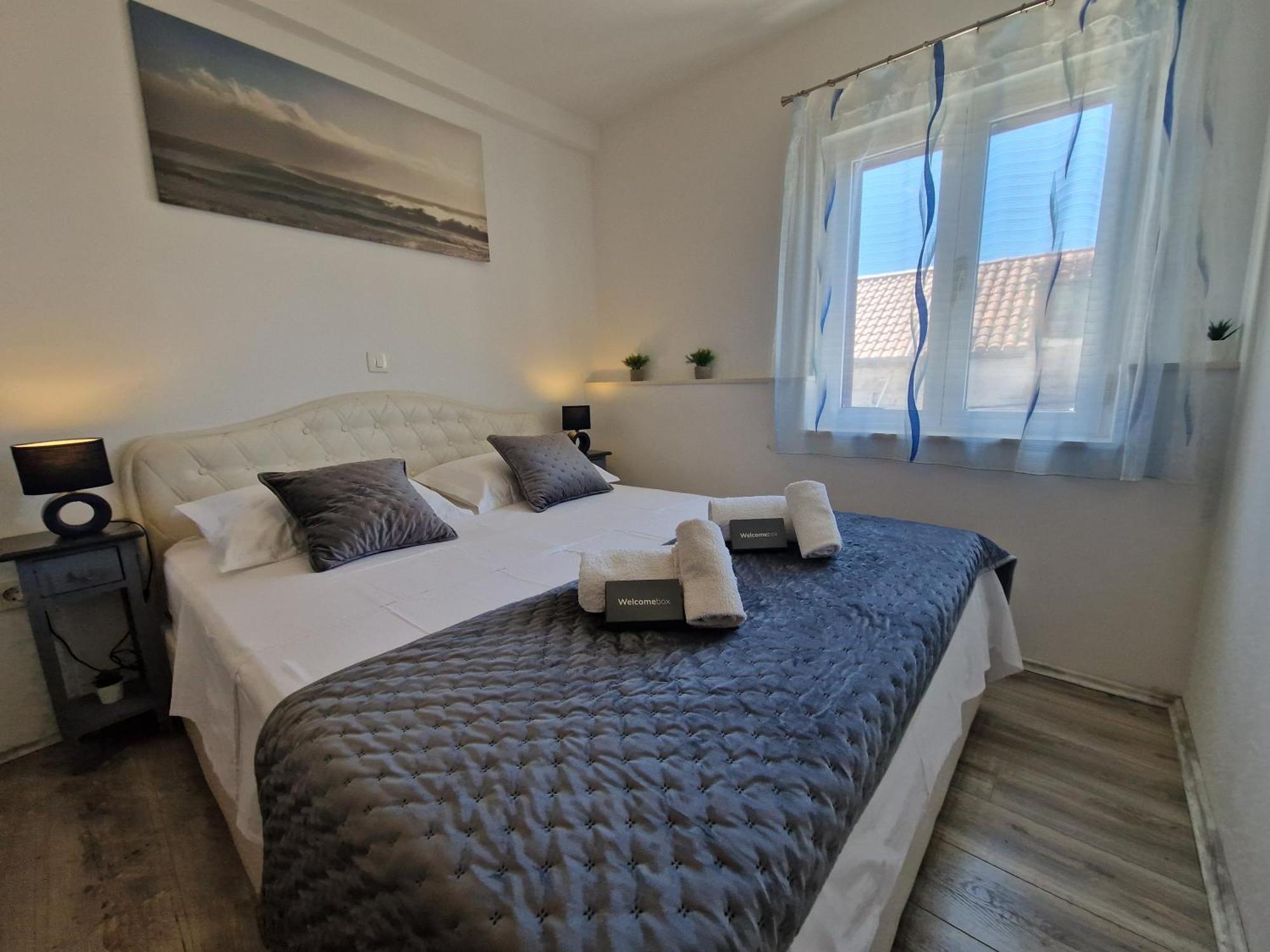 Apartments Mb Kastela Bagian luar foto
