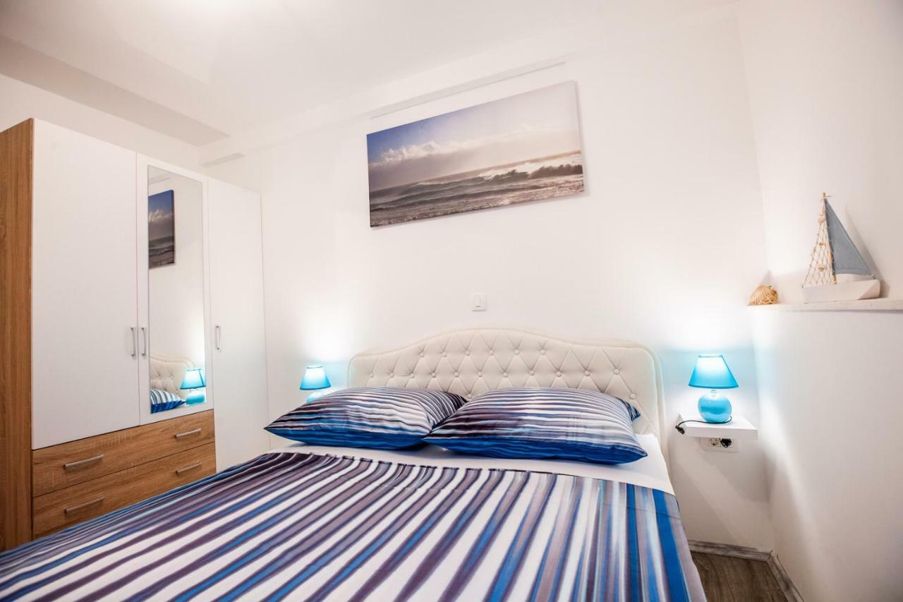 Apartments Mb Kastela Bagian luar foto