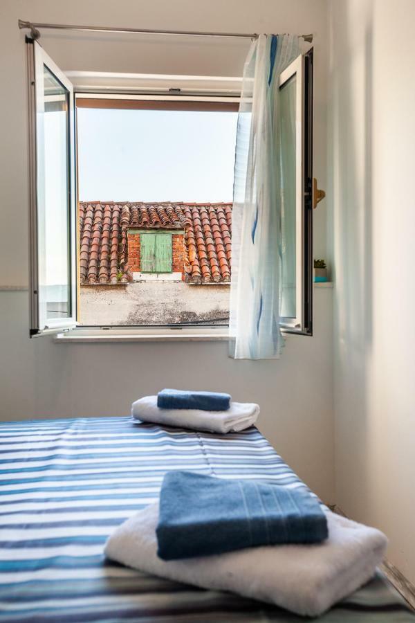 Apartments Mb Kastela Bagian luar foto